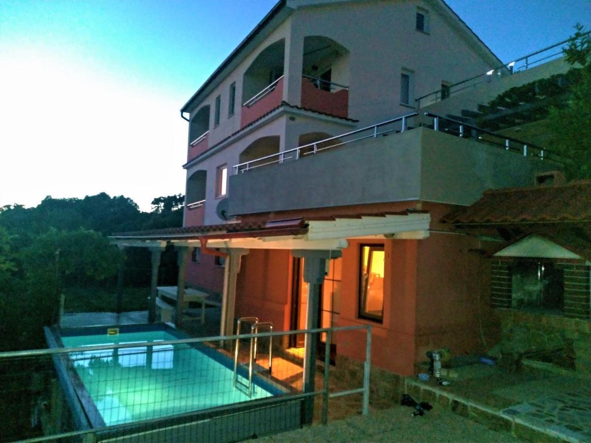 Apartments Lumar Palit Экстерьер фото