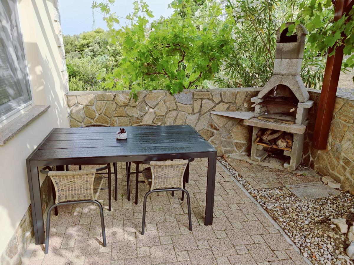 Apartments Lumar Palit Экстерьер фото